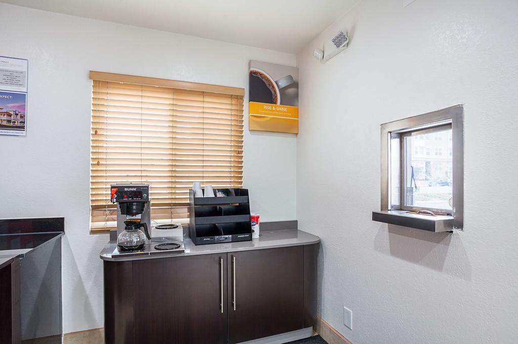 Motel 6-Ventura, Ca - Downtown Экстерьер фото