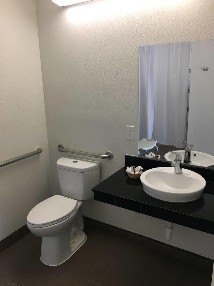 Motel 6-Ventura, Ca - Downtown Экстерьер фото
